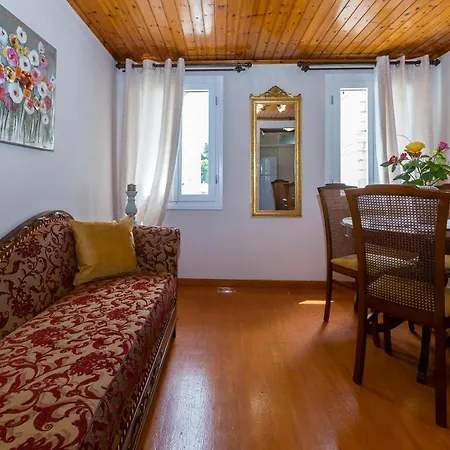 Apartmán Townhall Nest
